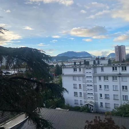 T3 Apartment