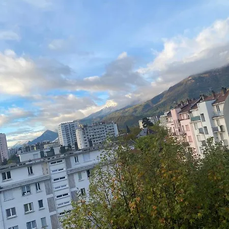 Apartment T3 *